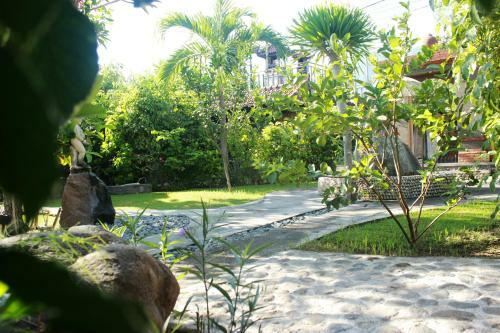 Hostal Mai Mondok Guest House