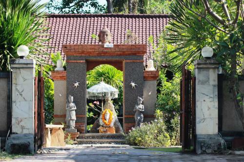 Hostal Mai Mondok Guest House