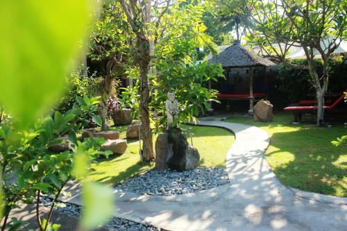 Hostal Mai Mondok Guest House