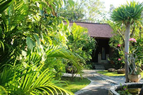 Hostal Mai Mondok Guest House