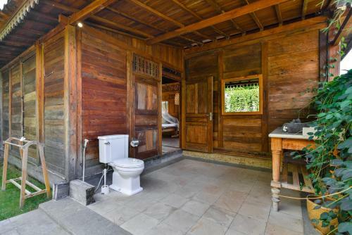 Villa Sumberkima Hill Retreat
