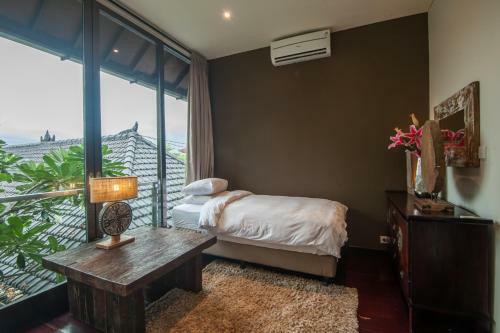 Villa Cicada Executive Residence