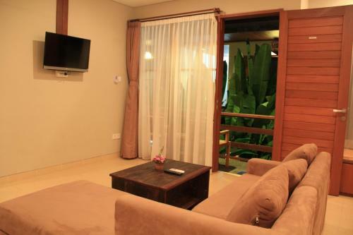 Hostal Semarandana Bedrooms And Pool