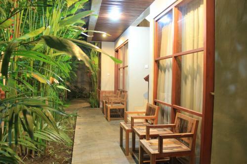 Hostal Semarandana Bedrooms And Pool