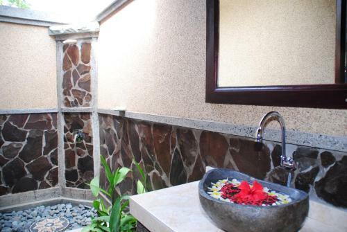 Hotel Dimpil Homestay