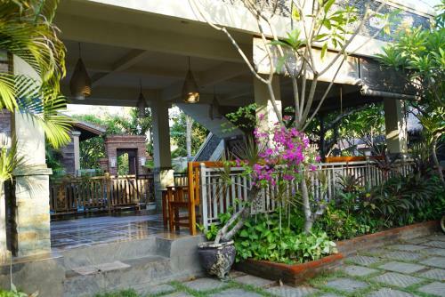 Hotel Dimpil Homestay