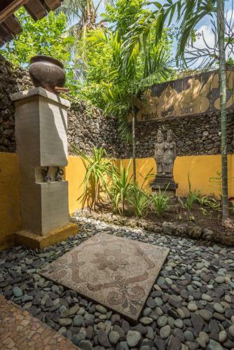 Hotel Pondok Sari Beach & Spa Resort
