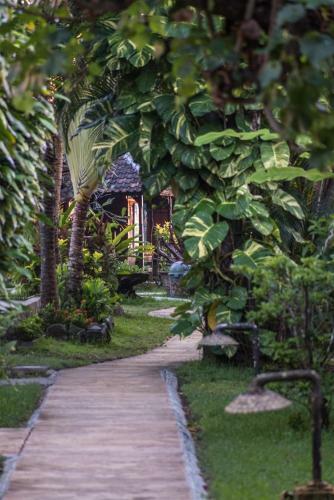 Hotel Pondok Sari Beach & Spa Resort
