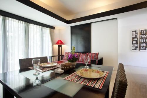 Hostal S'cape Condotel