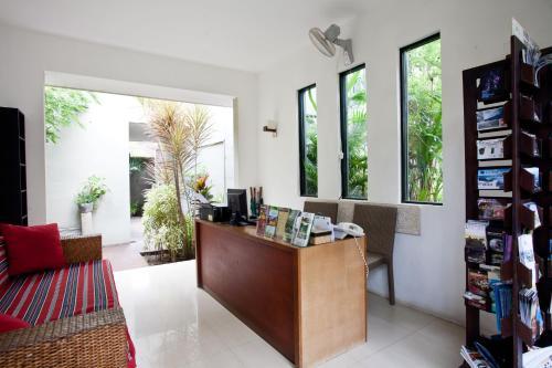 Hostal S'cape Condotel