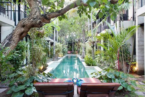 Hostal S'cape Condotel