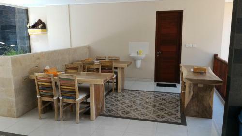Hostal Nyaman Guest House
