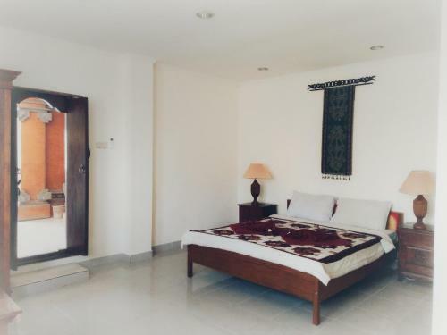 Hostal Nuriani Guest House