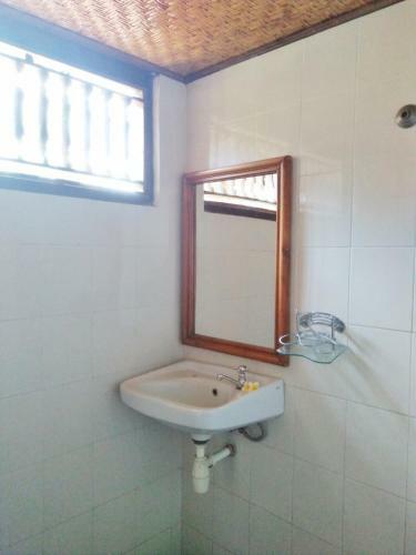 Hostal Nuriani Guest House