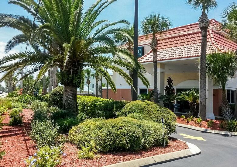 Hotel Comfort Inn