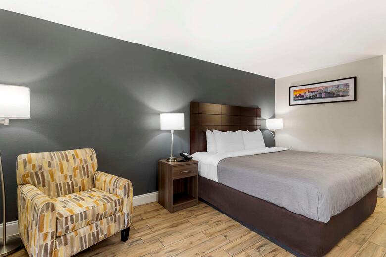 Hotel Comfort Inn