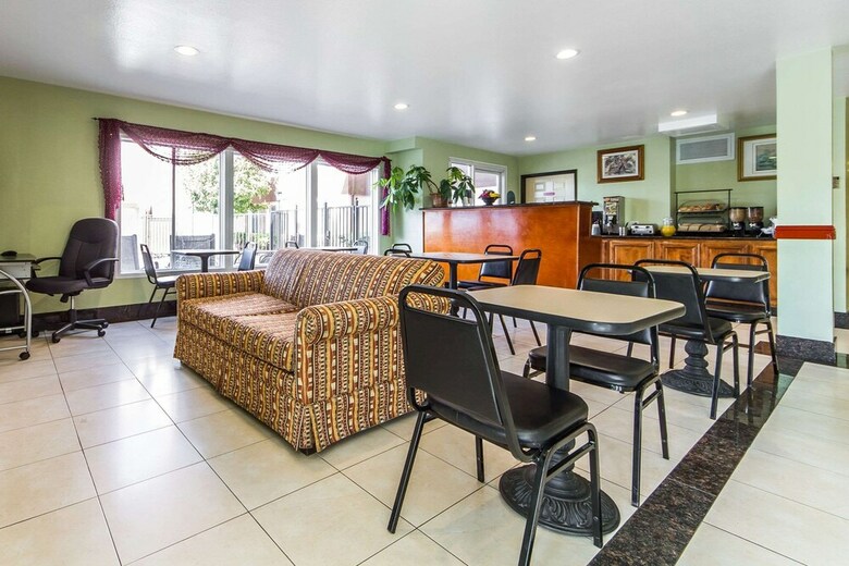 Hotel Mainstay Suites