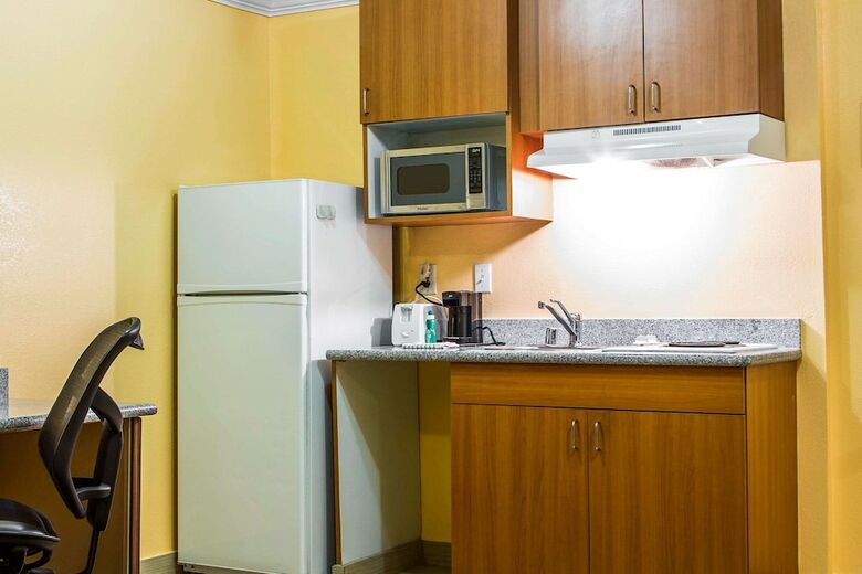 Hotel Mainstay Suites