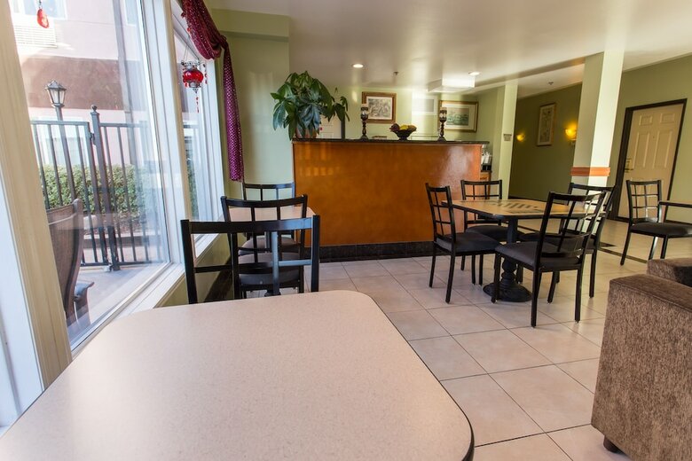 Hotel Mainstay Suites