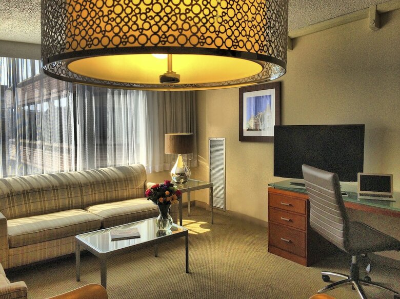 Hotel Georgetown Suites