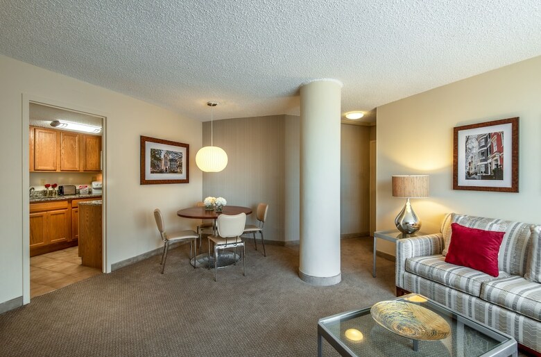 Hotel Georgetown Suites