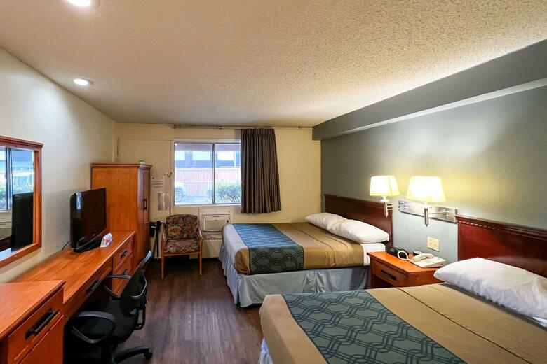 Hotel Econo Lodge Motel Village