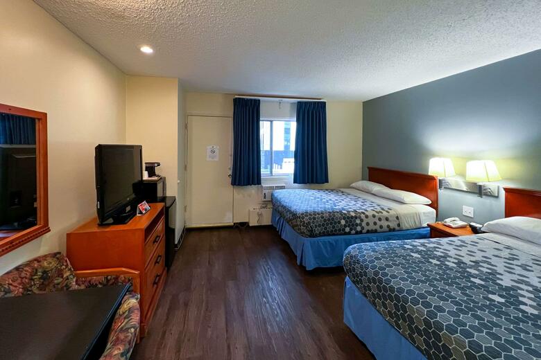 Hotel Econo Lodge Motel Village