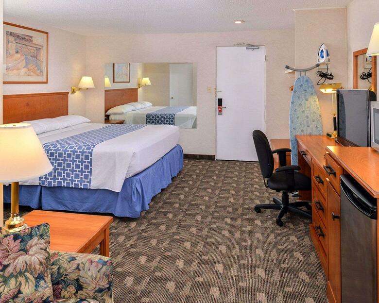Hotel Econo Lodge Motel Village