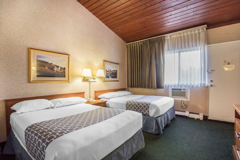 Hotel Econo Lodge Motel Village