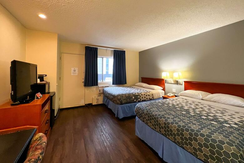 Hotel Econo Lodge Motel Village