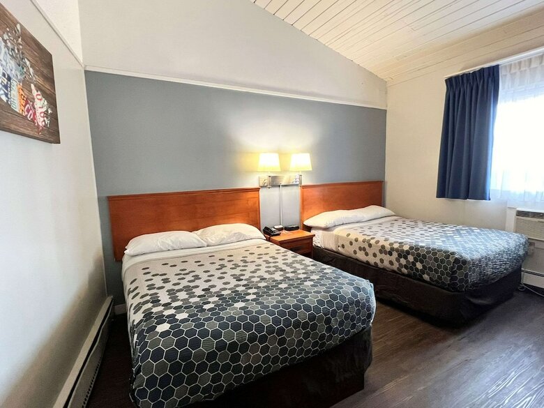 Hotel Econo Lodge Motel Village