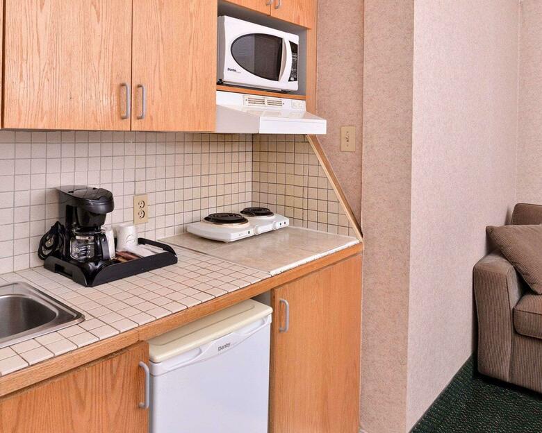 Hotel Econo Lodge Motel Village