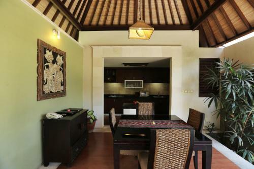 Villa The Sanyas Suite Bali