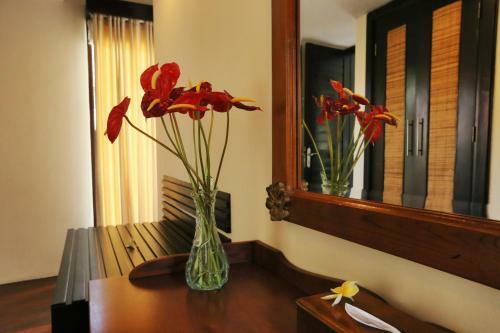 Villa The Sanyas Suite Bali