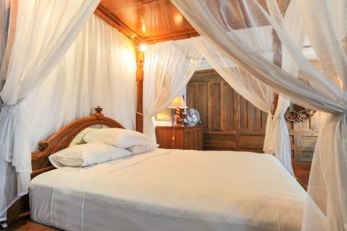 Villa De Siam