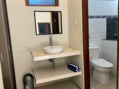 Hotel Sus Beach Cottages 1 Legian
