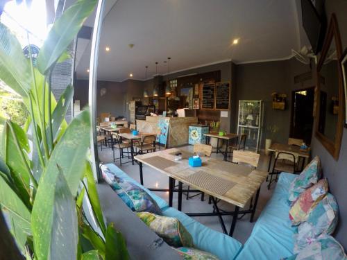 Hotel Sus Beach Cottages 1 Legian