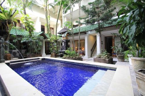 Hotel Sus Beach Cottages 1 Legian