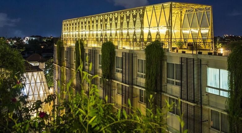 Ananta Legian Hotel