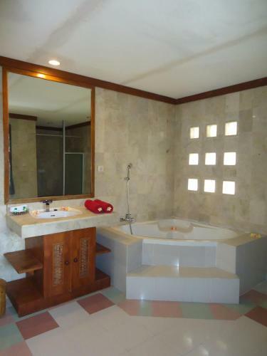 Hotel Ananda Resort Seminyak