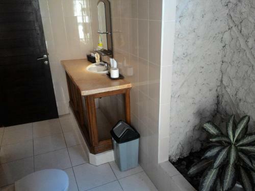 Hostal Segara Wangi Beach Cottages