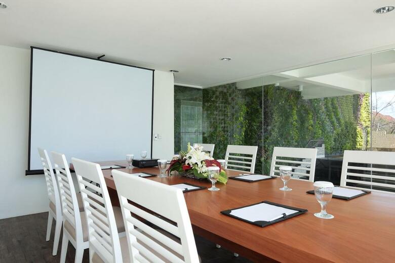 Hotel The Akmani Legian