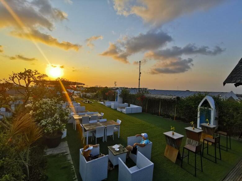 Hotel The Akmani Legian