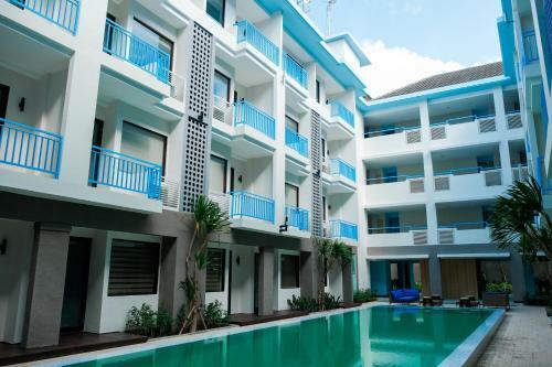 The Sunset Hotel & Restaurant