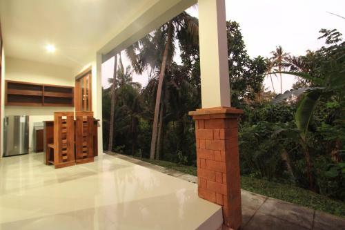 Hostal Mahanadewi Villa