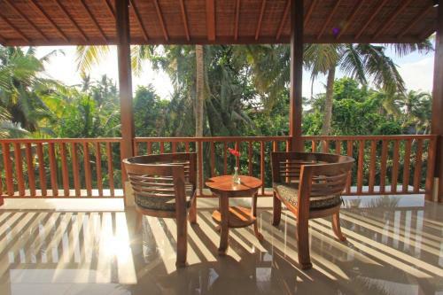 Hostal Mahanadewi Villa