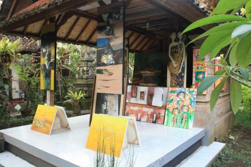Hostal Santana Bali Home Stay
