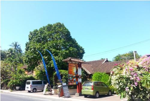 Hostal Pondok Bambu Seaside Bungalows