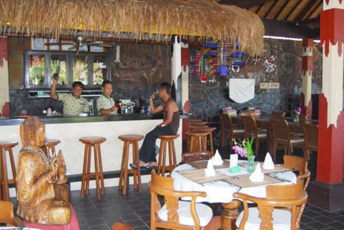 Hostal Pondok Bambu Seaside Bungalows