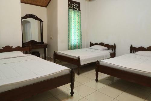 Hostal Sunarta House Homestay